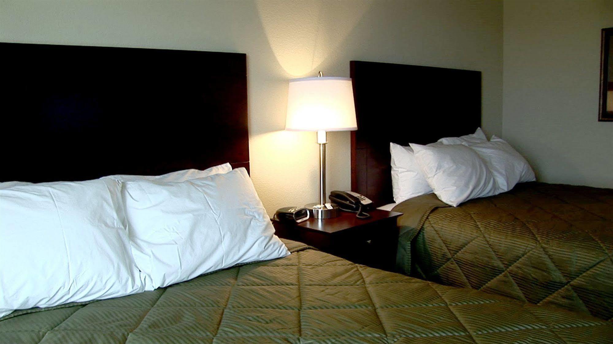 Cobblestone Inn & Suites - Vinton, Ia Quarto foto
